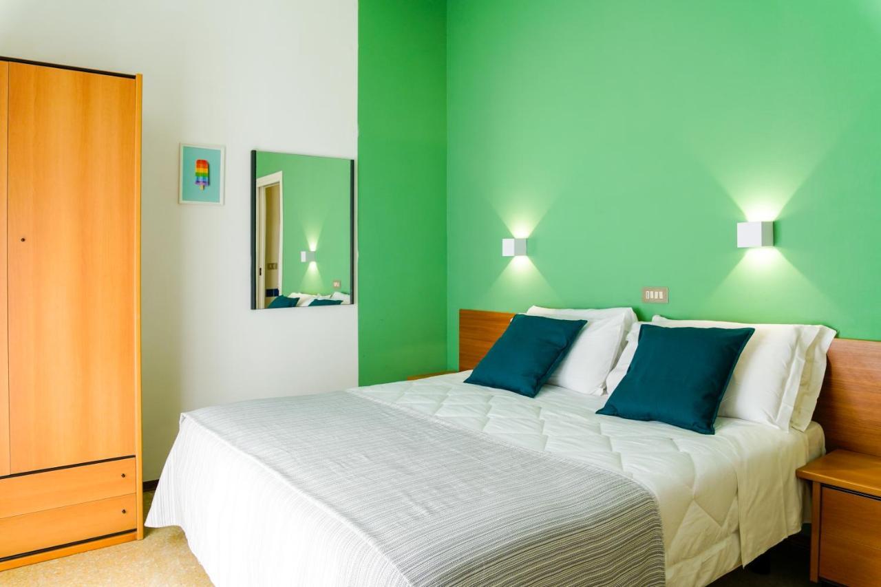 Hotel Mon Pays Rimini Exterior photo